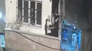 Adana'da balkondan balkona silahlı çatışma: 4 gözaltı