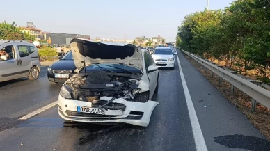Antalya'da zincirleme kaza: 2 yaralı