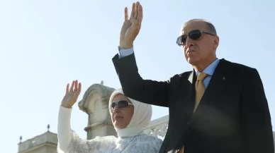 Emine Erdoğan'dan İstanbul Boğaz'ındaki geçit törenine ilişkin paylaşım