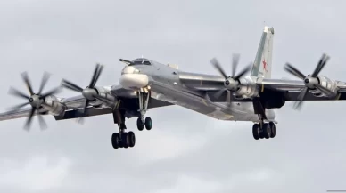 Rusya'dan stratejik mesaj! Tu-95MS havalandı, Su-33 eşlik etti