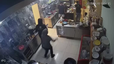 Deprem anı Manisa'da kameralara yansıdı