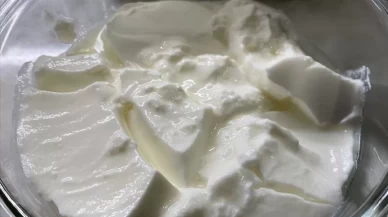 Çocuklar için yoğurtla hazırlanan 3 basit ve besleyici tarif
