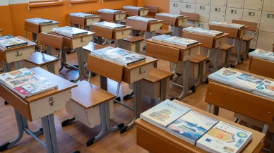 Ücretsiz ders kitapları okul sıralarını doldurdu