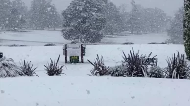 Böyle hava 40 yıldır görülmedi! Kar kalınlığı 40 santimetreye ulaştı