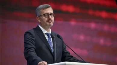 İletişim Başkanı Duran, Şenler'i vefatının 6'ncı yılında andı