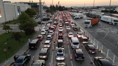 Dönüş yolundaki gurbetçiler duygularını dile getirdi