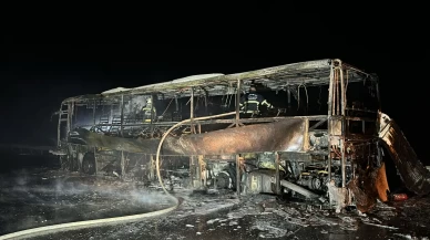 Tarsus-Adana-Gaziantep otoyolunda yolcu otobüsü yandı