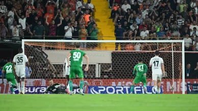 Beşiktaş, Alanya'da yıkıldı