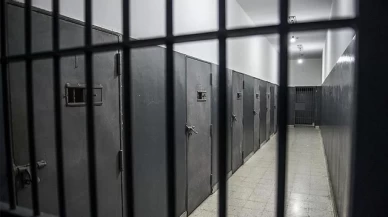 10 yıl boyunca 12 kez otoyolu kapatan adam hapse atıldı