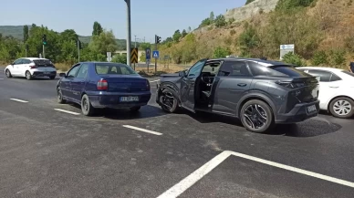 Bilecik'te iki otomobil çarpıştı: 1 yaralı