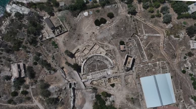 Mersin'de Kelenderis Antik Kenti'ndeki kalenin giriş kapısı ve merdiveni bulundu