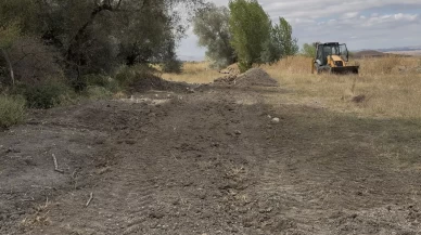 Çorum'da altyapı çalışması sırasında tarihi mezar taşı bulundu