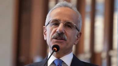 Bakan Uraloğlu, 3 ildeki kent içi raylı sistemlerin Zafer Bayramı'nda ücretsiz olmasını değerlendirdi