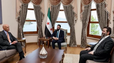 Suriye Devlet Başkanı eş-Şara, ABD'nin Suriye Özel Temsilcisi Barrack ile bir araya geldi