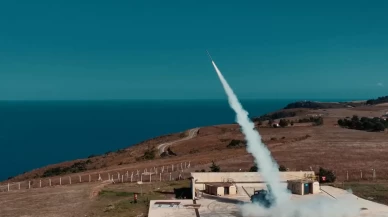 ROKETSAN’ın TRLG-122 Füzesi hafif araçtan hedefi tam isabetle vurdu