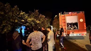 Antalya'da korkutan yangın: Müstakil ev kullanılamaz hale geldi