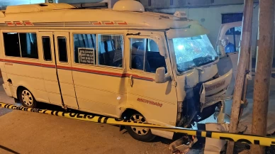 Adana'da dolmuşa silahlı saldırı: Sürücü yaralı halde 600 metre sürdü ama kurtarılamadı