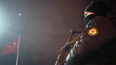 Polis Taksim Meydanı’nda kuş uçurtmadı