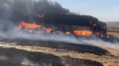 Tırı yandı, yaralandı, "Beni burada bırakın" diyerek yere yatıp ağladı