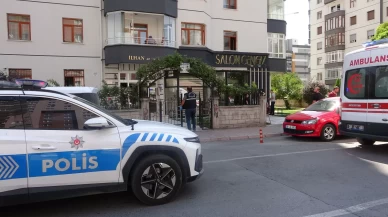 Evinde tabancayla vurulmuş halde bulundu