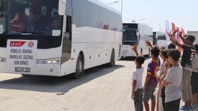 Adana'da 160 Suriyeli daha ülkesine uğurlandı