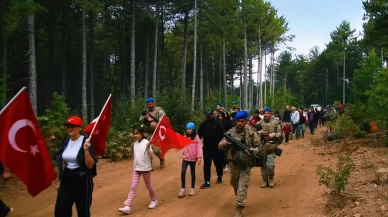 Keldaz Zirvesi’ne coşkulu 30 Ağustos yürüyüşü