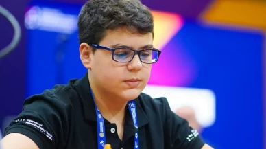 Büyükusta Yağız Kaan Erdoğmuş, Levon Aronian'ı mağlup etti