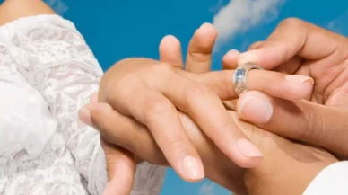 Soyadı hakkında tarihi karar! Erkekler eşlerinin soyadını doğrudan alabilecek