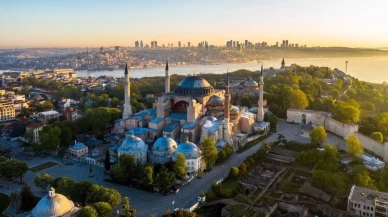 Tarihi camilerde karekodlu dönem