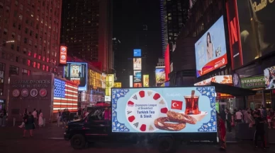 Türk simidi ve çayı, "Anadoludakiler" projesiyle Times Meydanı'na taşındı