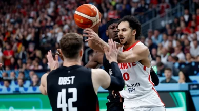 A Milli Basketbol Takımı'na futbol camiasından tebrik