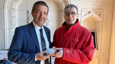 KKTC’den Aziz Sancar’a vatandaşlık belgesi!