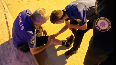 Kavgaya müdahale eden polise bıçak ve sandalyeli saldırı: 2'si polis 4 yaralı