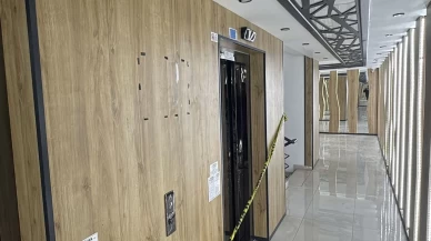 Tarsus’ta feci kaza: Asansör zemine çakıldı, 27 yaşındaki kadın hayatını kaybetti