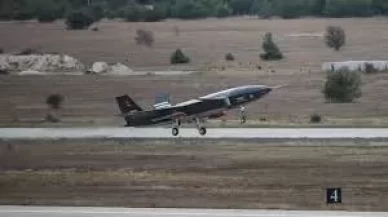 Bayraktar KIZILELMA'nın ilk kez mühimmatlı uçtu