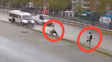 Bursa’da kaza kamerada: Kamyonet servis aracına çarptı, yayalara kıl payı çarpmaktan kurtuldu