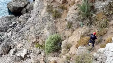 Antalya'da falezlerden düştüğü değerlendirilen kadının cesedi bulundu