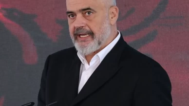 Arnavutluk'ta seçimden 130 gün sonra yeni hükümet kuruldu