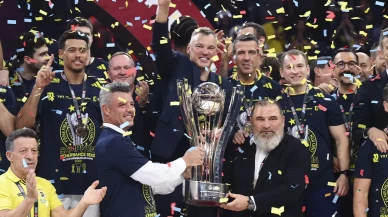 Sadettin Saran: "İnşallah daha çok kupa gelecek"