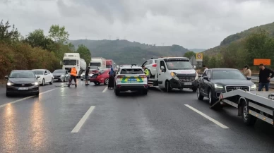 Anadolu otoyolunda 4 ayrı kazada 30 araç birbirine girdi! Ölü ve yaralılar var...