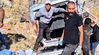 Iğdır’da Türk ve Azerbaycan plakalı araçlar çarpıştı: 6 yaralı