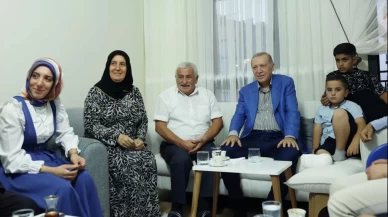 Cumhurbaşkanı Erdoğan, Malatya'da depremzede aileyi ziyaret etti