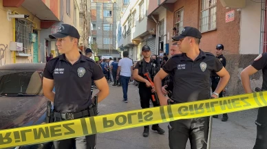 Önce boşanma aşamasındaki eşini sonra kendini vurdu