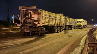 Hatay'da zincirleme kaza: 3 tır çarpıştı, 1 sürücü yaralı