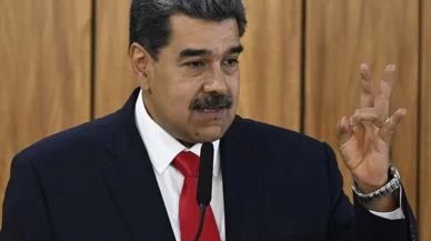Maduro: "Trump'ın ellerini kana bulamak istiyorlar"