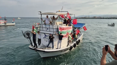 Tekirdağ’da Sumud filosuna destek: Balıkçı tekneleri Türk ve Filistin bayraklarıyla denize açıldı