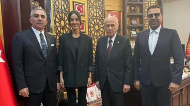 MHP Lideri Devlet Bahçeli, 'Canların Türküsü' eserinin sanatçıları ile bir araya geldi