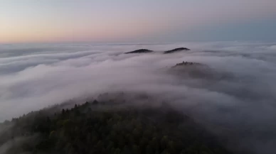 Samsun'da 1000 rakımlı mahallede oluşan "sis denizi" dronla görüntülendi