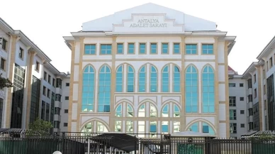 Antalya Büyükşehir Belediyesi’ne rüşvet operasyonu: 14 kişi adliyede