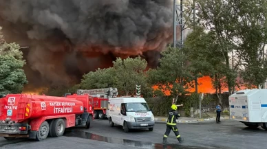Alevler fabrikayı sardı: Çok sayıda ekip müdahale ediyor